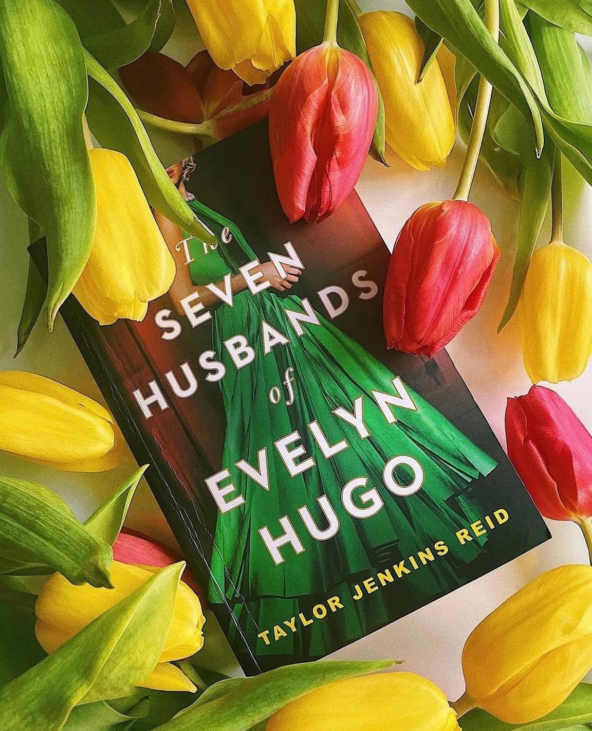 Interesting Book Club Questions for The Seven Husbands of Evelyn Hugo